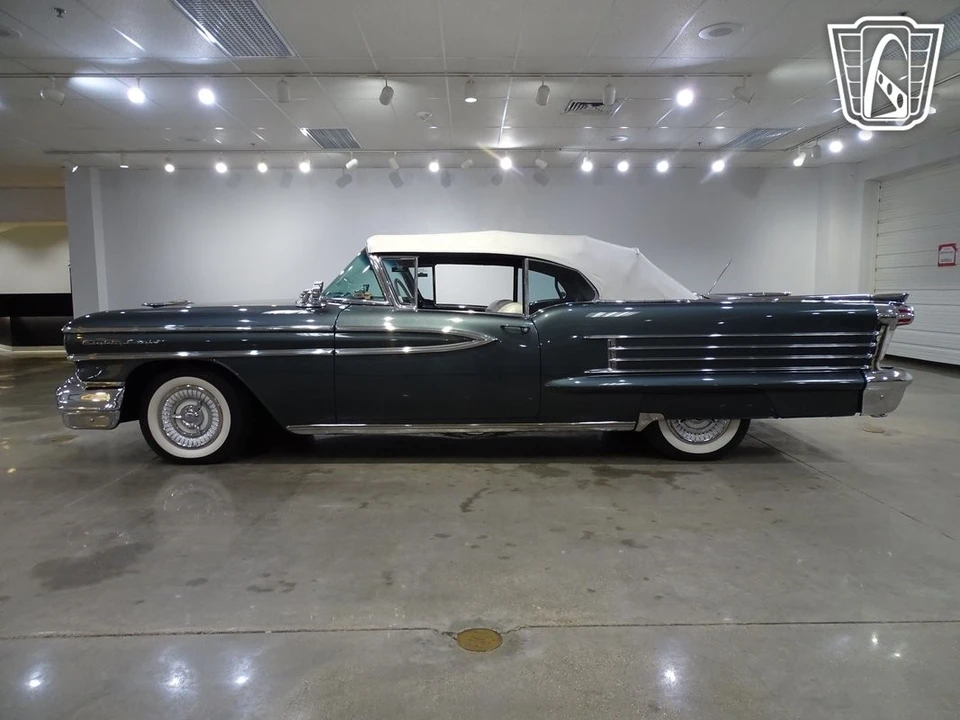 1958 Oldsmobile 88 - Image 8 of 12