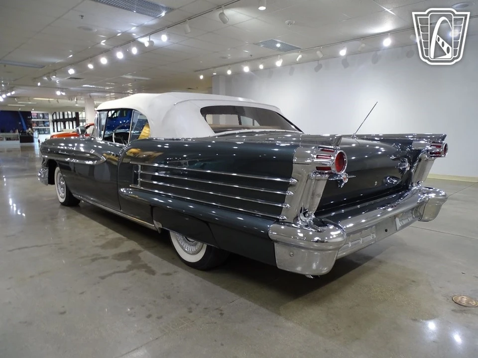 1958 Oldsmobile 88 - Image 11 of 12