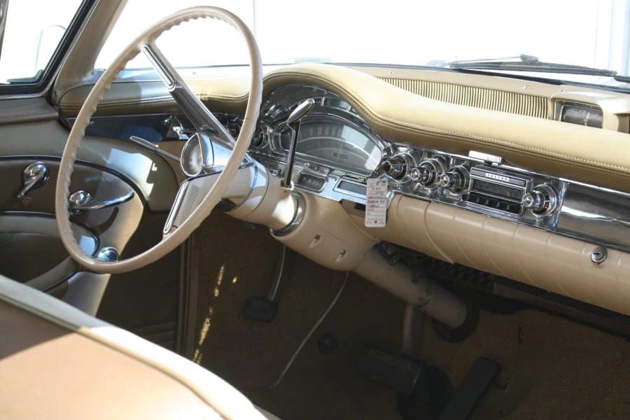 1958 Oldsmobile 88 - Image 3 of 8