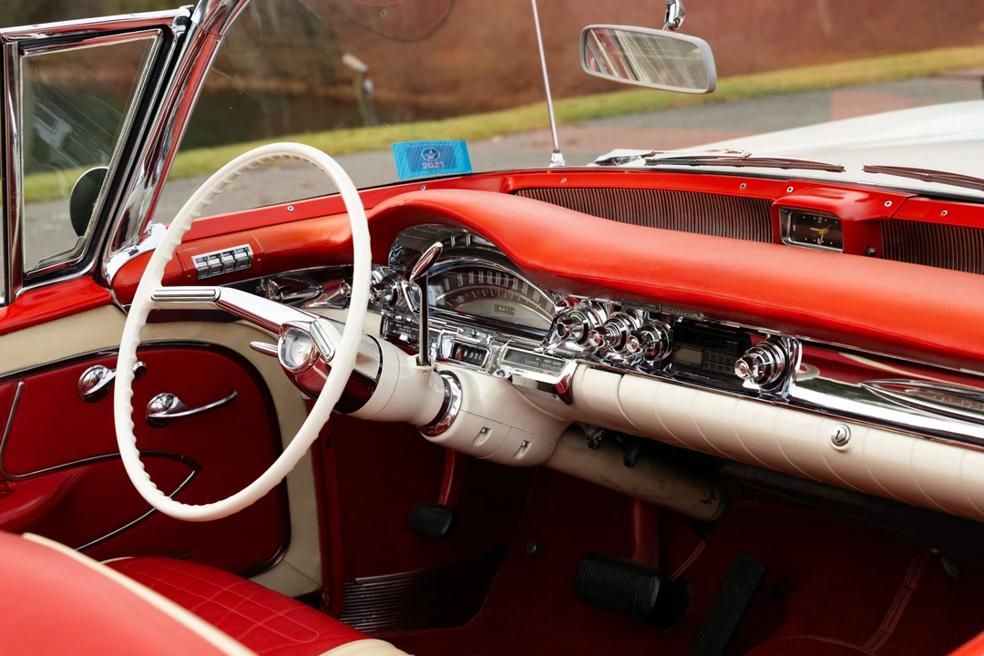 1958 Oldsmobile 98 - Image 25 of 31