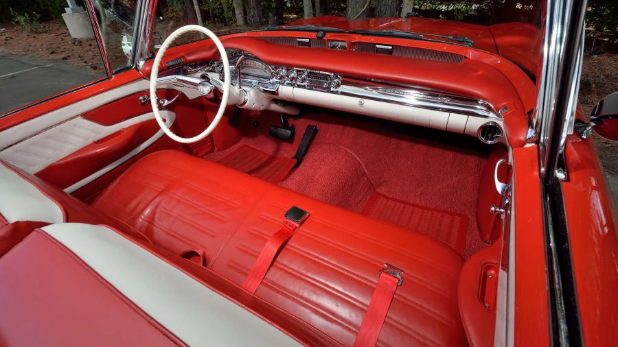 1958 Oldsmobile 88 - Image 29 of 31