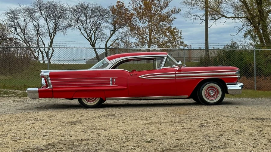 1958 Oldsmobile 88 - Image 8 of 23