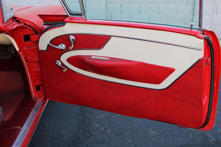 1958 Oldsmobile 88 - Image 25 of 31