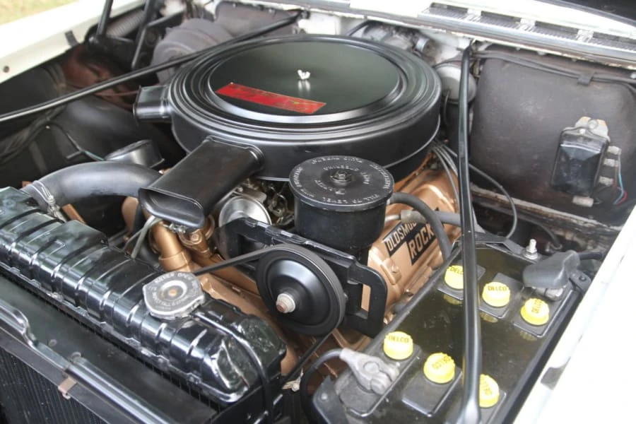 1958 Oldsmobile 88 - Image 8 of 12