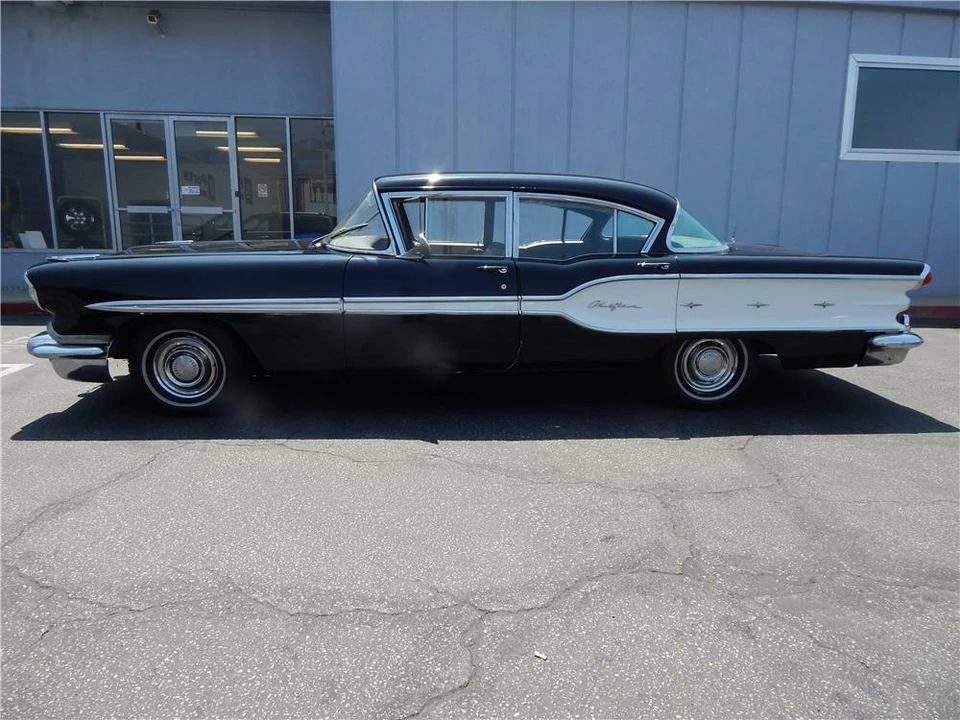 1958 Pontiac Chieftain - Image 5 of 5