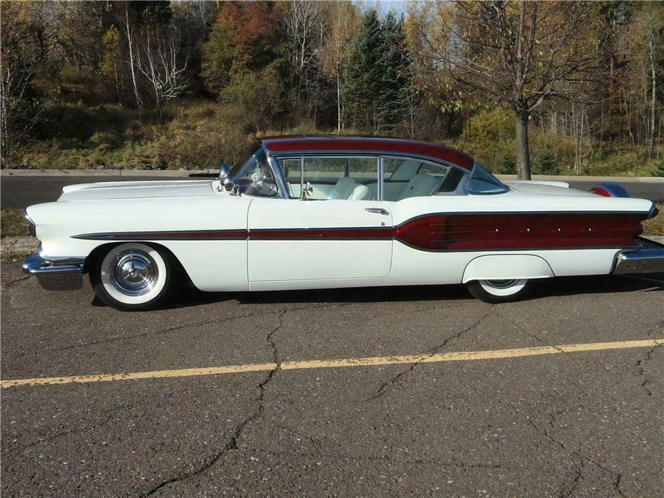 1958 Pontiac Star Chief - Image 4 of 4