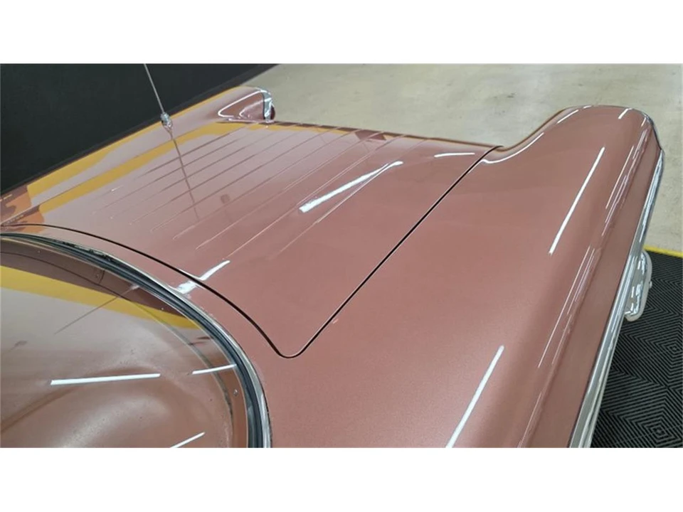 1958 Pontiac Bonneville 1st Gen - Image 17 of 31