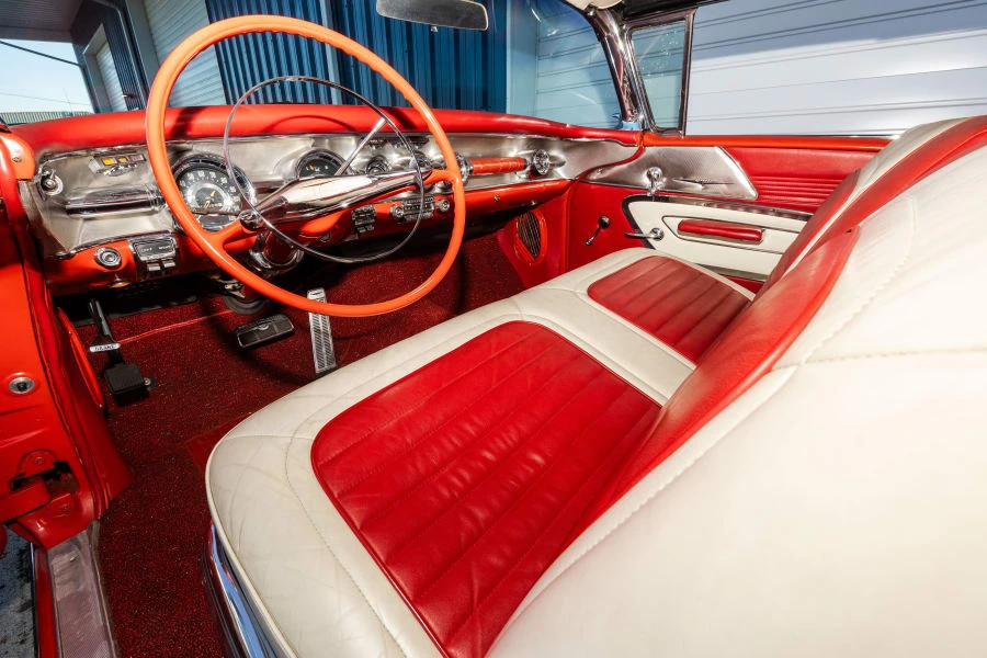 1958 Pontiac Bonneville 1st Gen - Image 25 of 29