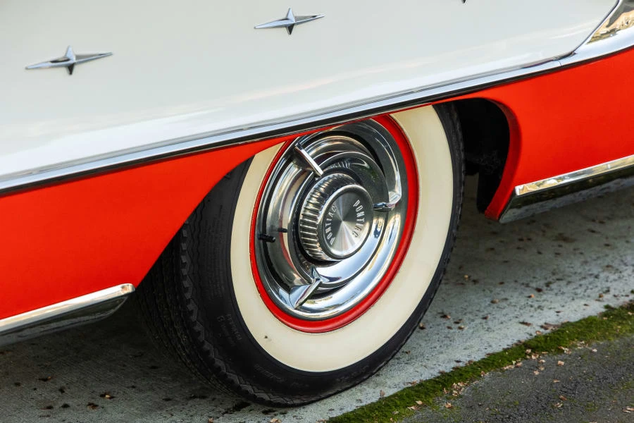 1958 Pontiac Bonneville 1st Gen - Image 13 of 29