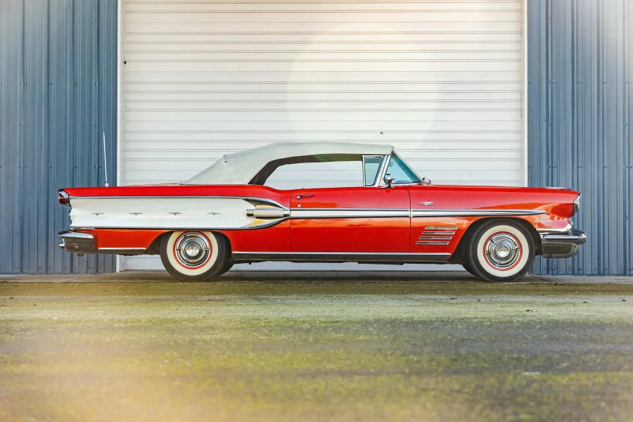 1958 Pontiac Bonneville 1st Gen - Image 2 of 29