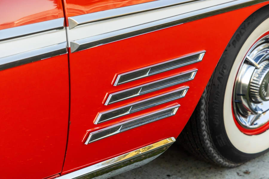1958 Pontiac Bonneville 1st Gen - Image 11 of 29