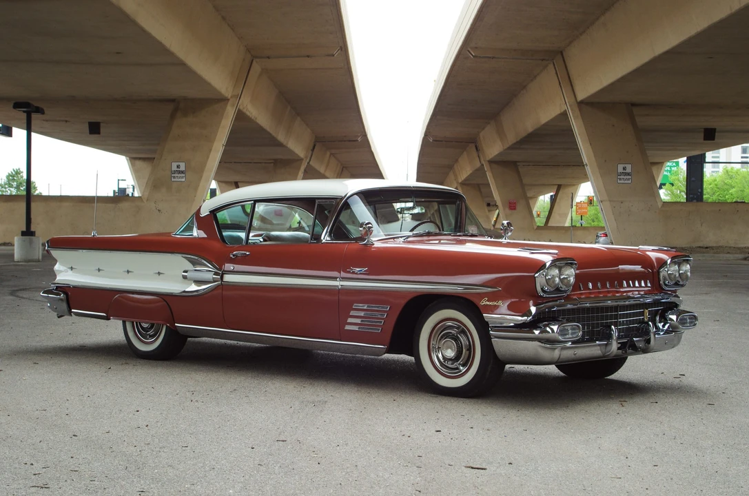 1958 Pontiac Bonneville 1st Gen - Image 7 of 31