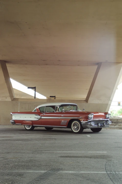 1958 Pontiac Bonneville 1st Gen - Image 4 of 31
