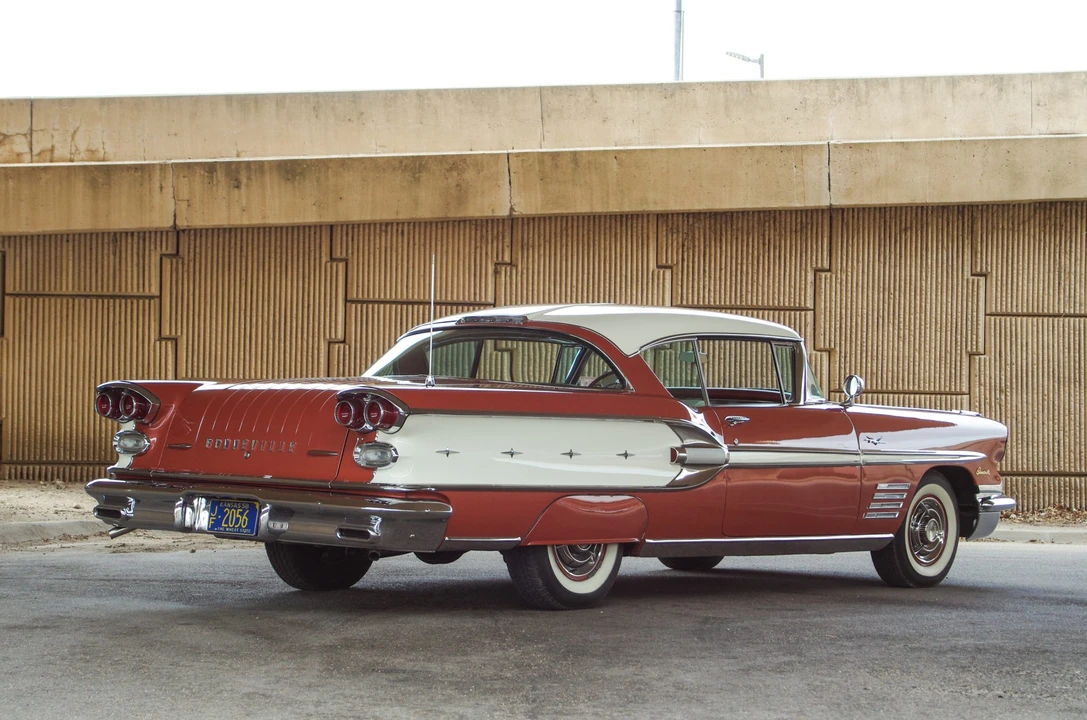 1958 Pontiac Bonneville 1st Gen - Image 18 of 31