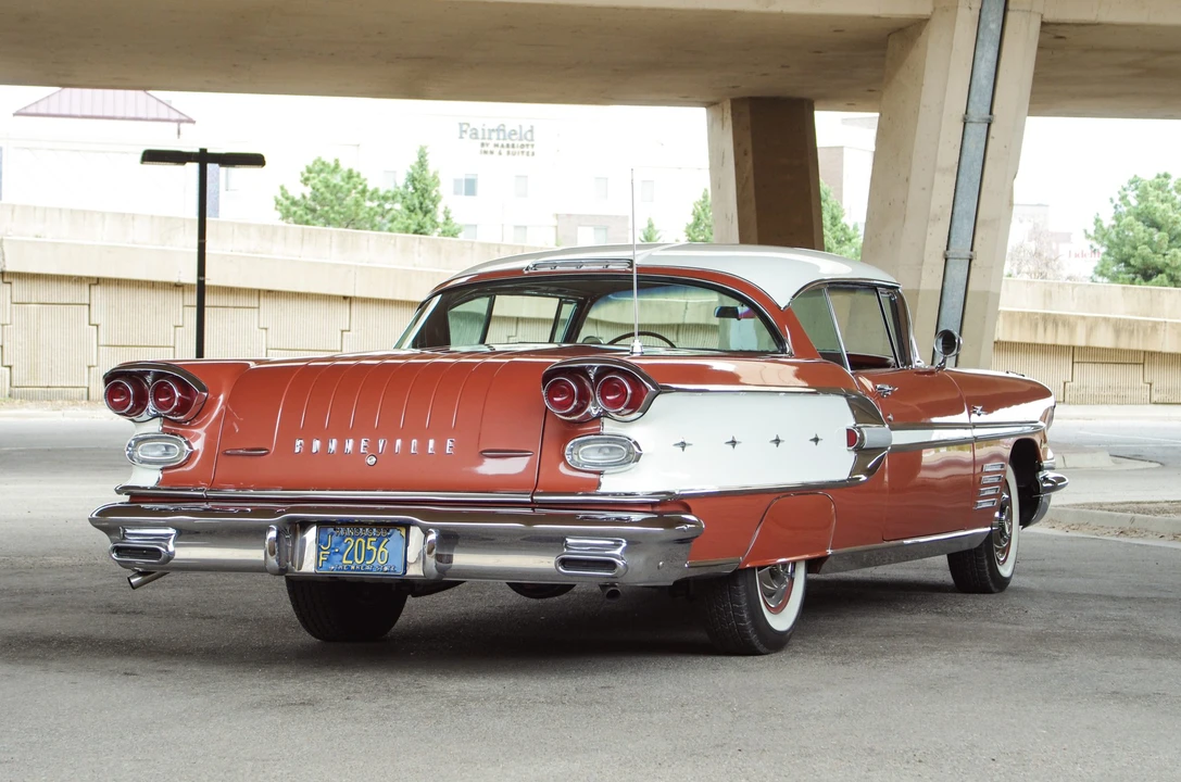 1958 Pontiac Bonneville 1st Gen - Image 20 of 31