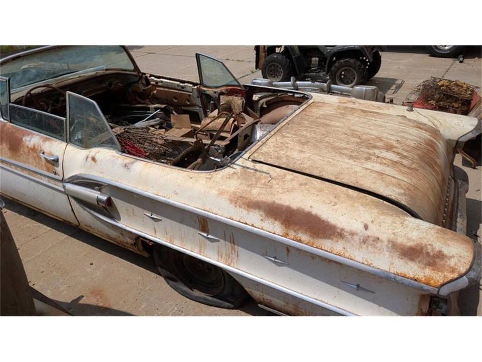 1958 Pontiac Bonneville 1st Gen - Image 4 of 10