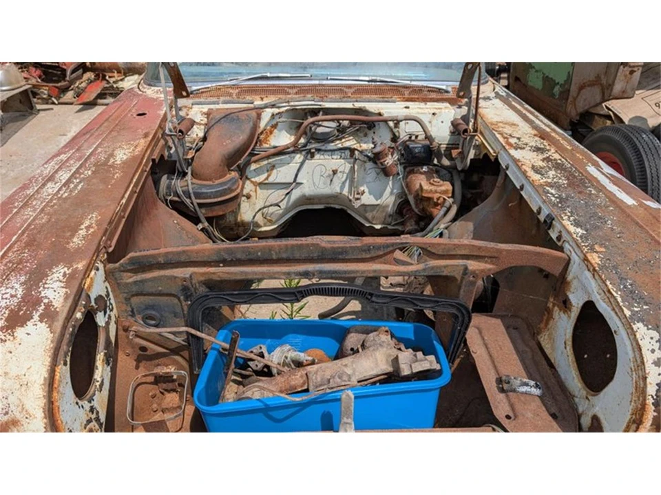 1958 Pontiac Bonneville 1st Gen - Image 7 of 10