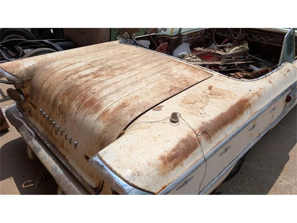 1958 Pontiac Bonneville 1st Gen - Image 5 of 10