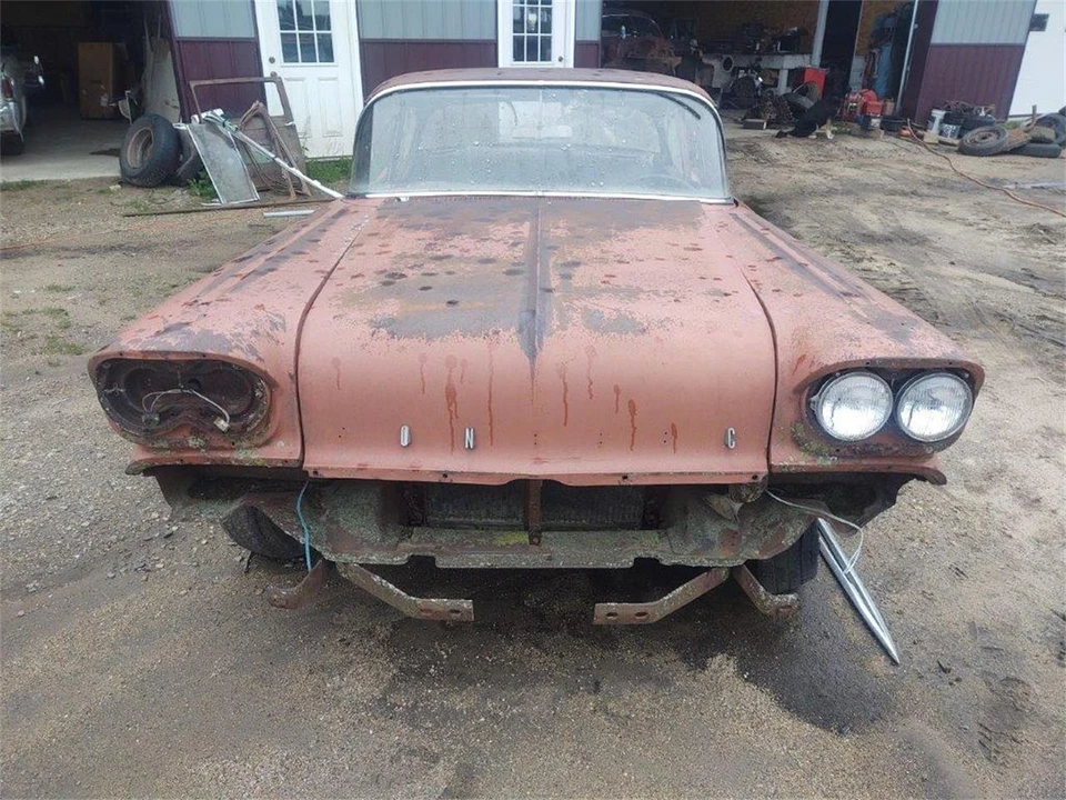 1958 Pontiac Chieftain - Image 2 of 8