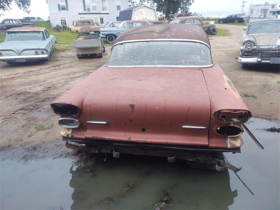 1958 Pontiac Chieftain - Image 4 of 8