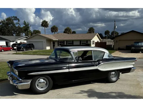 1958 Pontiac Chieftain