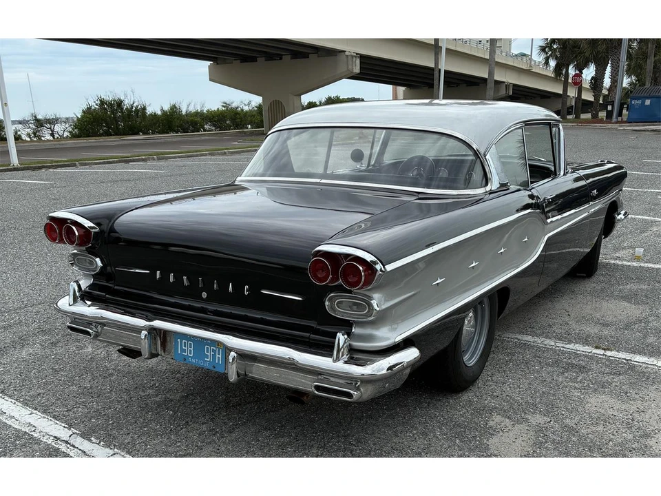 1958 Pontiac Chieftain - Image 4 of 12