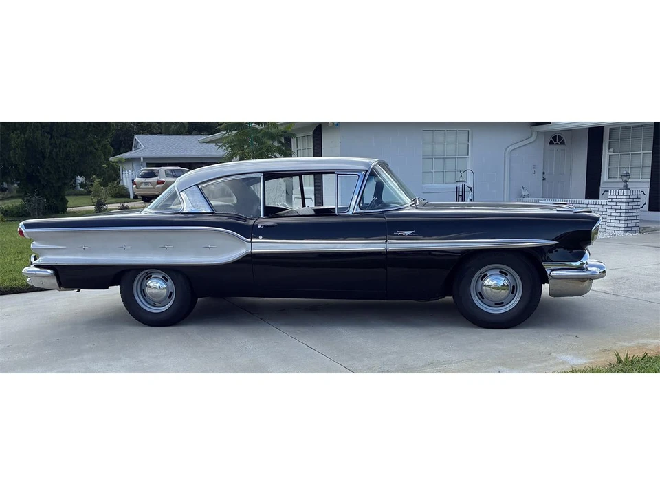 1958 Pontiac Chieftain - Image 3 of 12