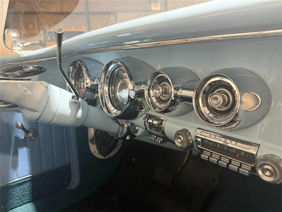 1958 Pontiac Chieftain - Image 26 of 31