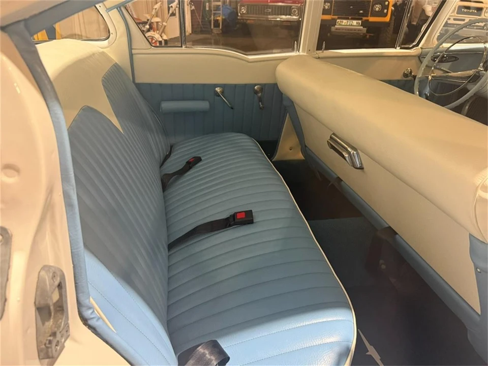 1958 Pontiac Chieftain - Image 12 of 31