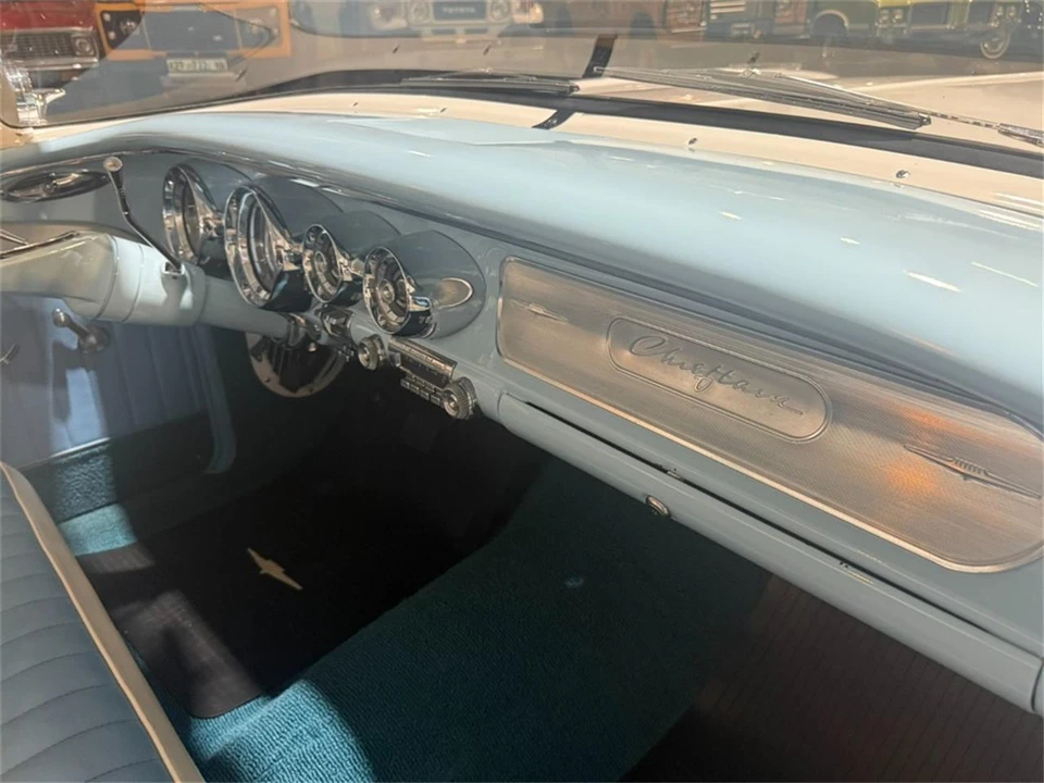 1958 Pontiac Chieftain - Image 22 of 31
