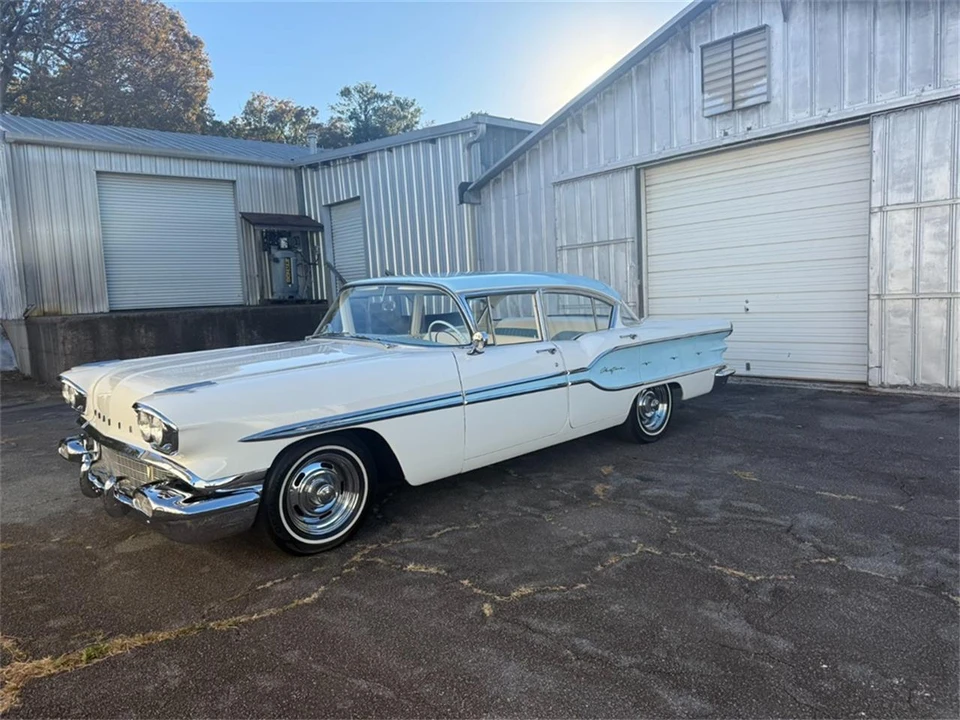 1958 Pontiac Chieftain - Image 29 of 31