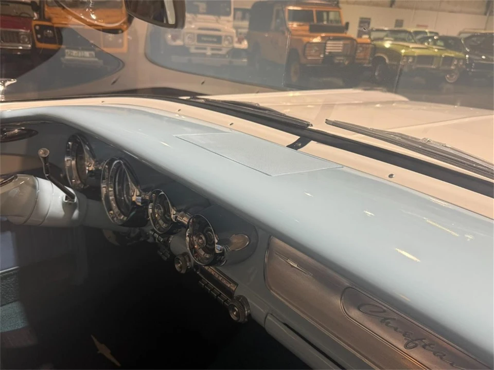 1958 Pontiac Chieftain - Image 25 of 31