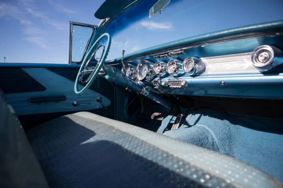 1958 Pontiac Chieftain - Image 5 of 10