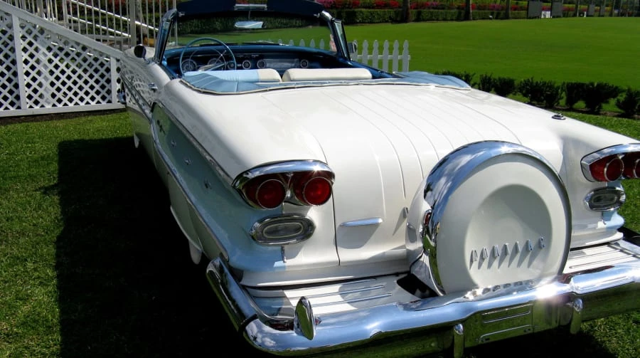 1958 Pontiac Chieftain - Image 8 of 10