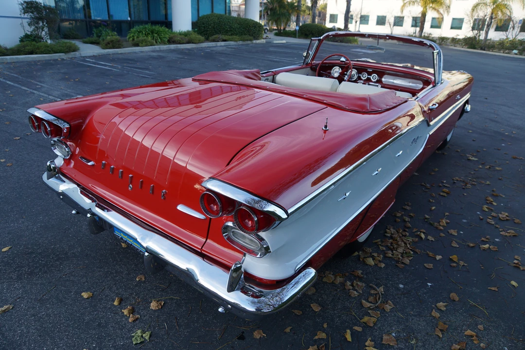 1958 Pontiac Chieftain - Image 25 of 31
