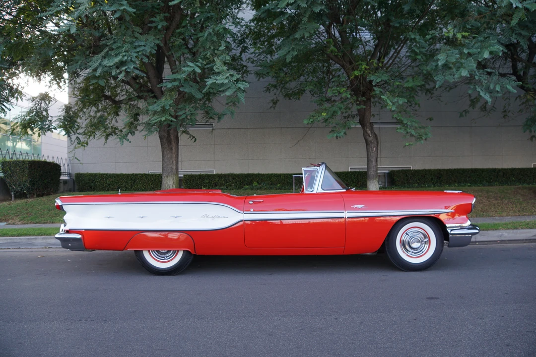 1958 Pontiac Chieftain - Image 29 of 31