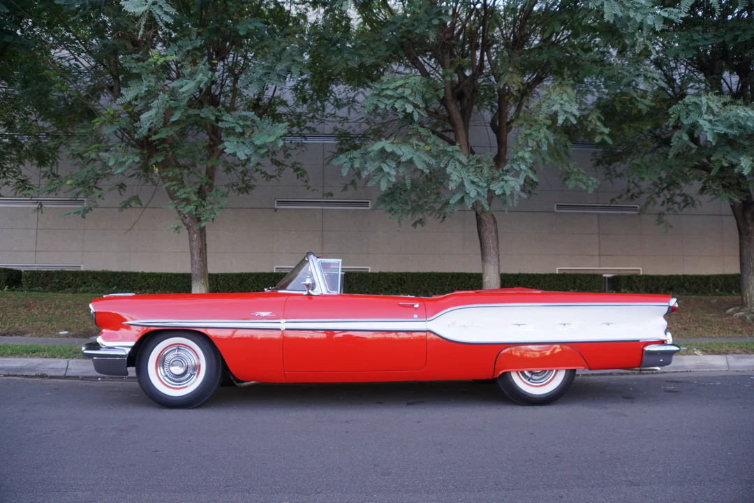 1958 Pontiac Chieftain - Image 14 of 31