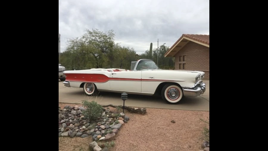 1958 Pontiac Chieftain - Image 8 of 8