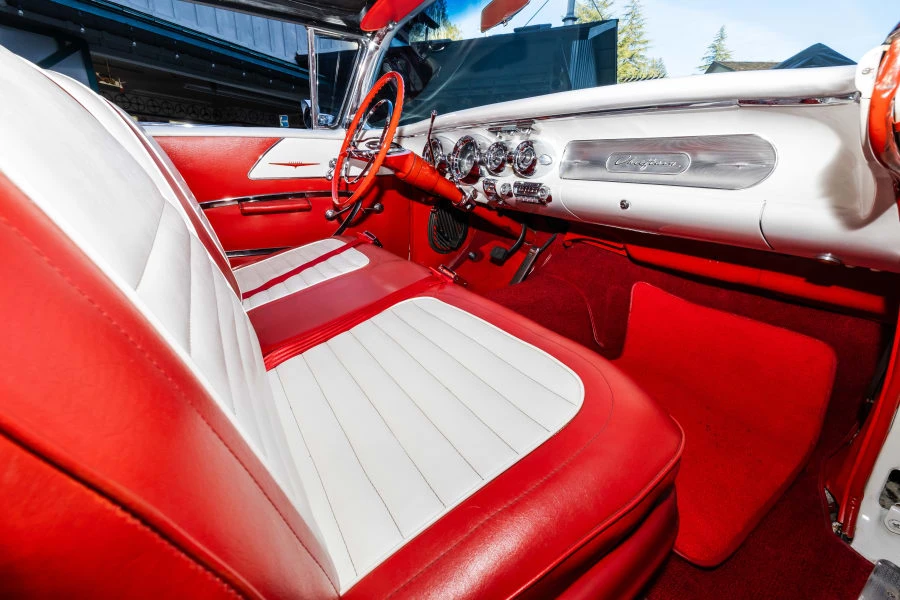 1958 Pontiac Chieftain - Image 21 of 31