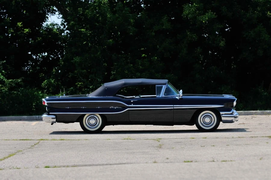 1958 Pontiac Chieftain - Image 2 of 12