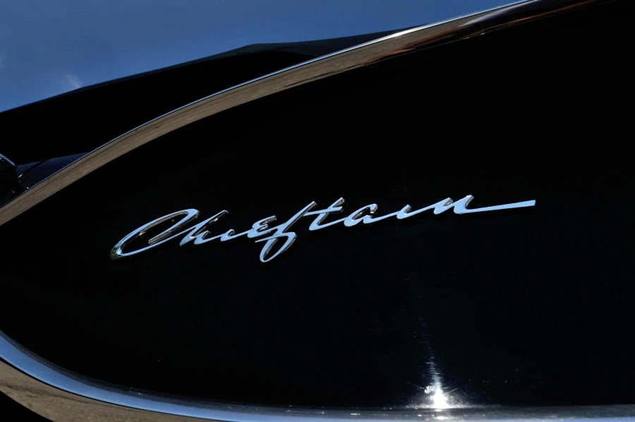 1958 Pontiac Chieftain - Image 9 of 12
