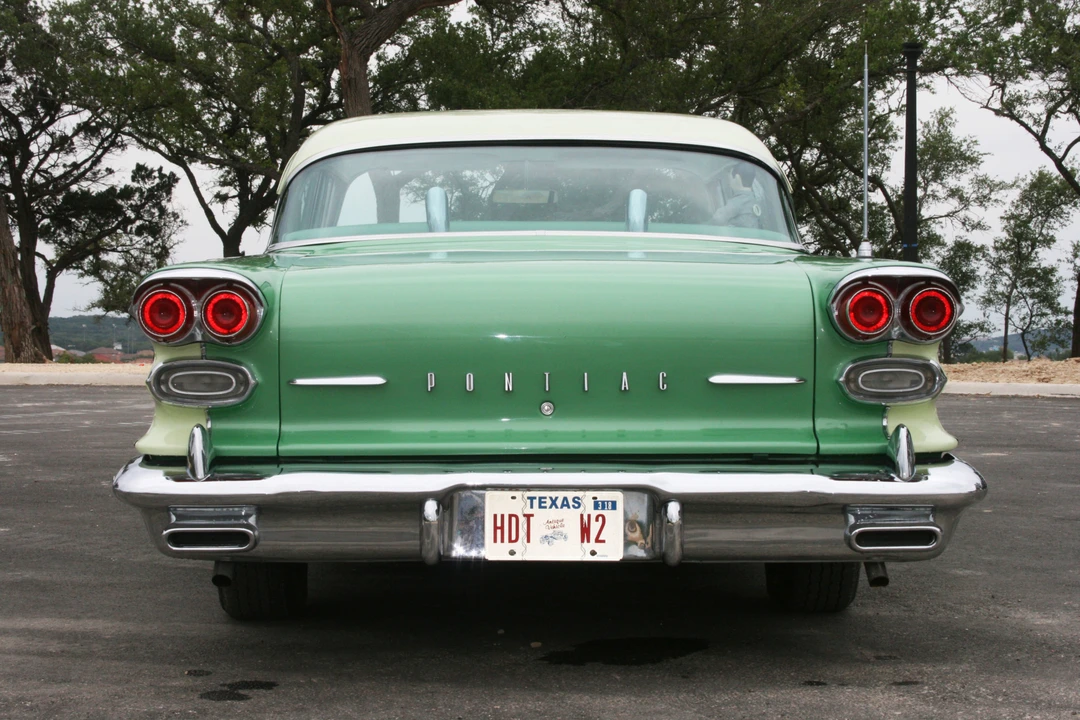 1958 Pontiac Chieftain - Image 5 of 31