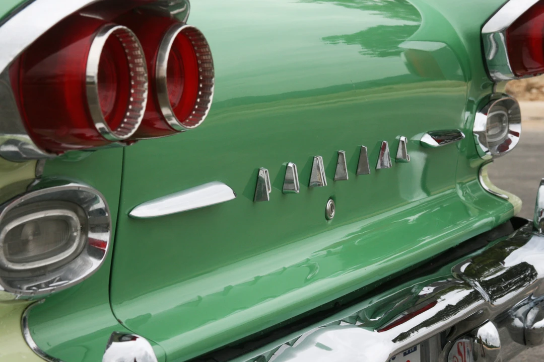 1958 Pontiac Chieftain - Image 24 of 31