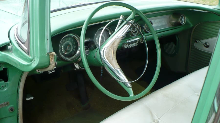 1958 Pontiac Chieftain - Image 3 of 8