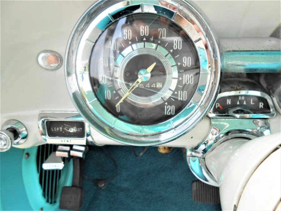 1958 Pontiac Chieftain - Image 22 of 27