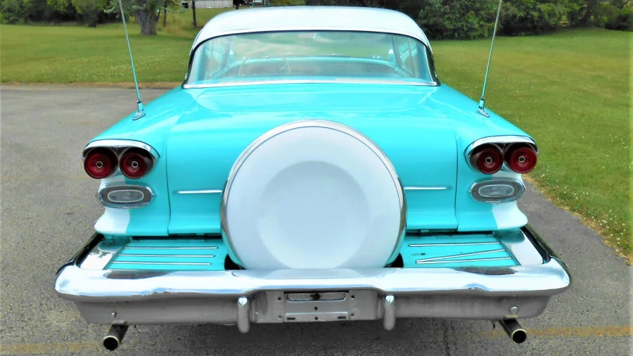 1958 Pontiac Chieftain - Image 5 of 27