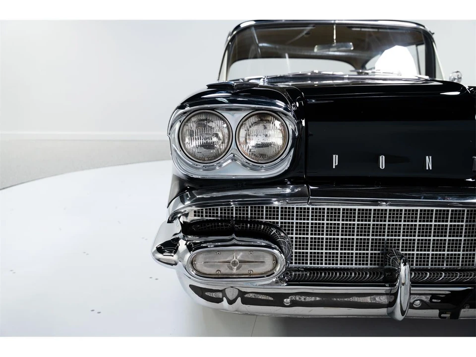 1958 Pontiac Chieftain - Image 11 of 31