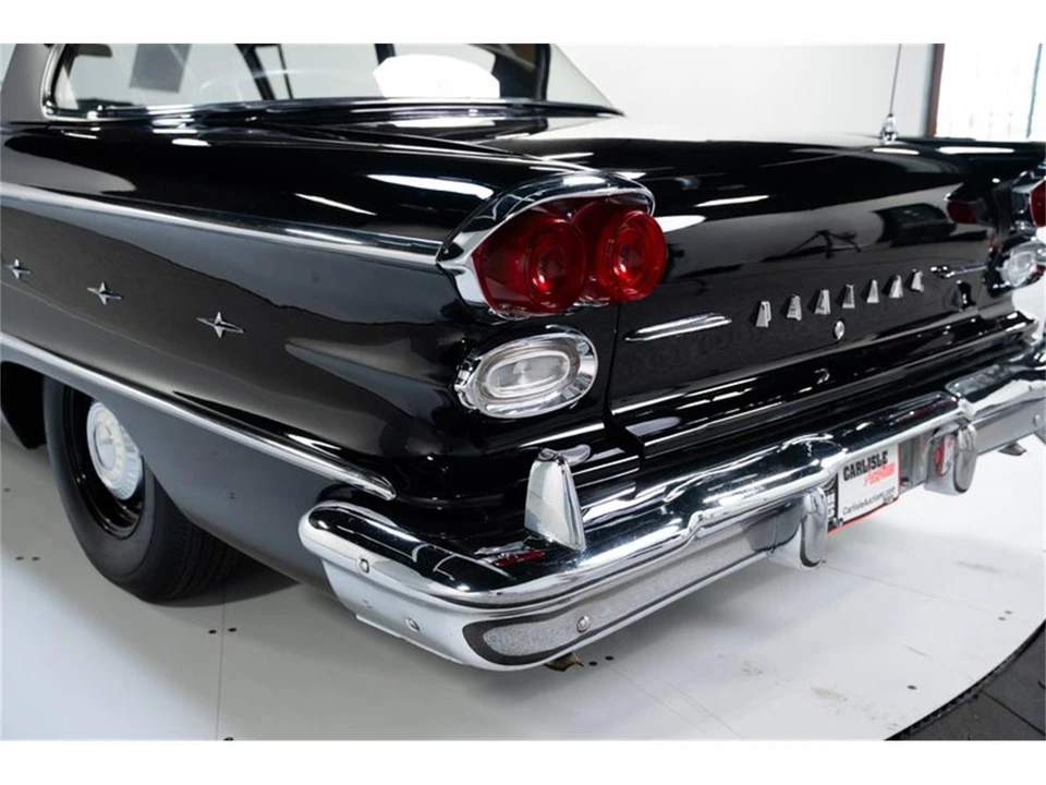 1958 Pontiac Chieftain - Image 24 of 31