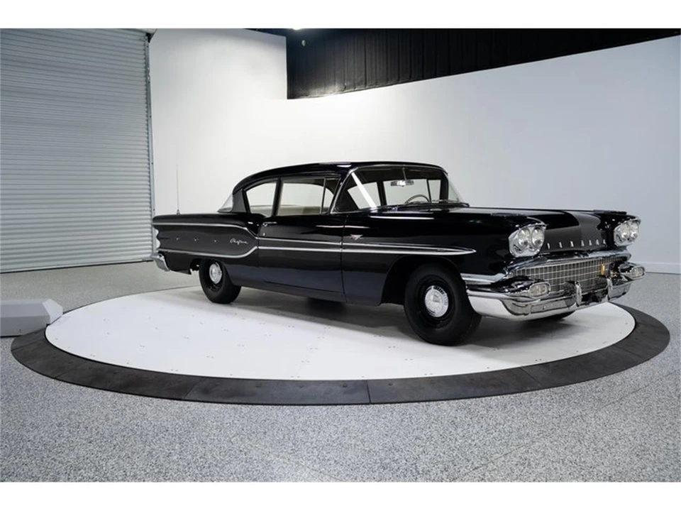 1958 Pontiac Chieftain - Image 8 of 31