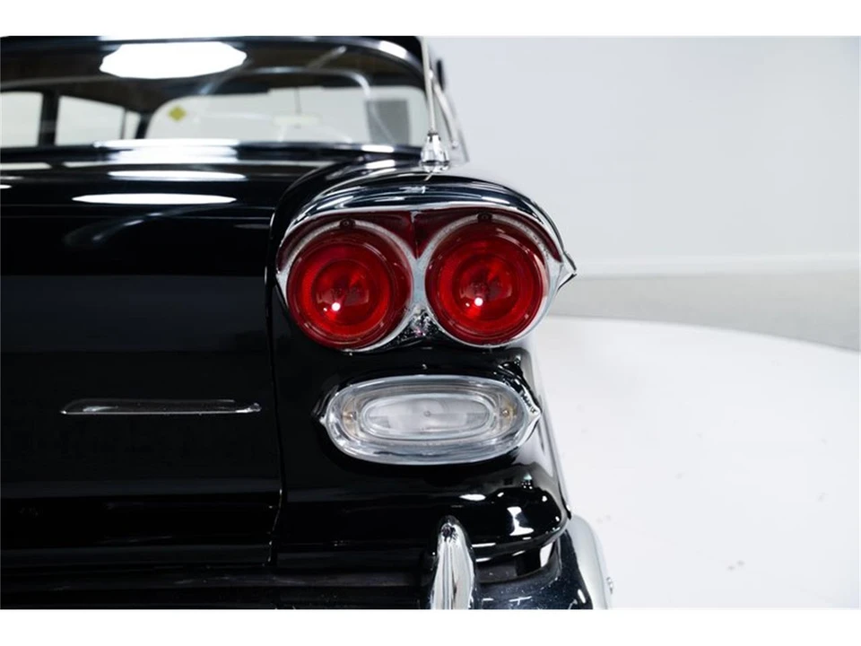1958 Pontiac Chieftain - Image 26 of 31